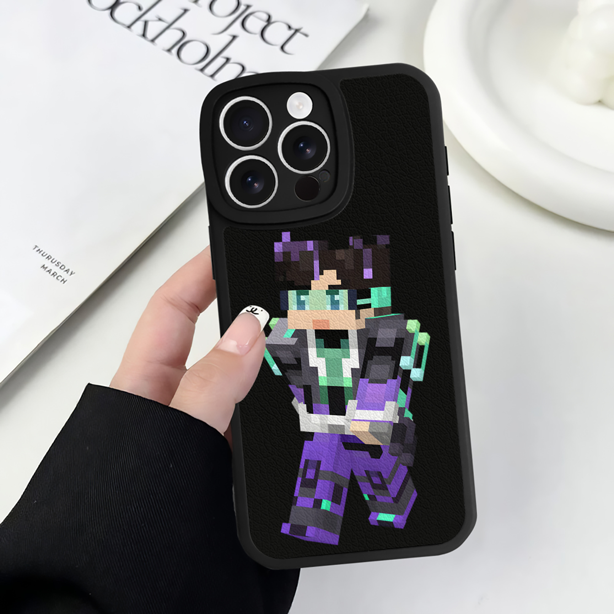 （画像用） マインクラフト ブロックの世界 Minecraft MC Block world 【iPhone 16シリーズ対応】シリコンスマホケース（レザー調） 材質：シリコン